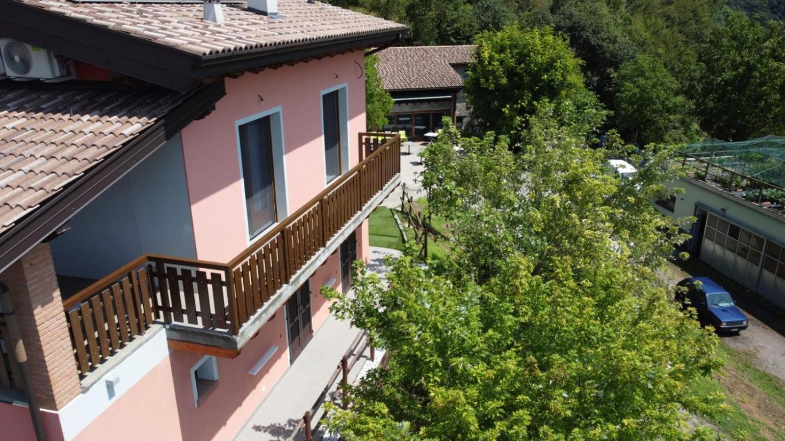 Agriturismo Cascina Lert Мароне Екстериор снимка