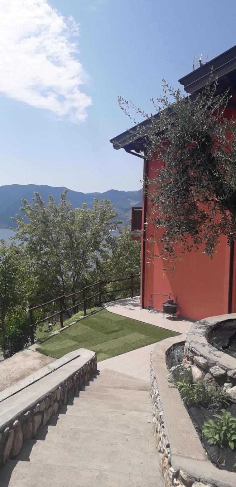 Agriturismo Cascina Lert Мароне Екстериор снимка