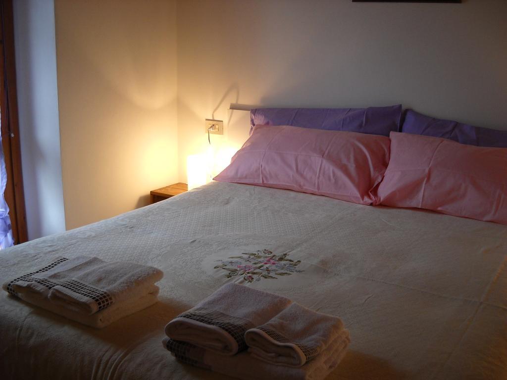 Agriturismo Cascina Lert Мароне Екстериор снимка
