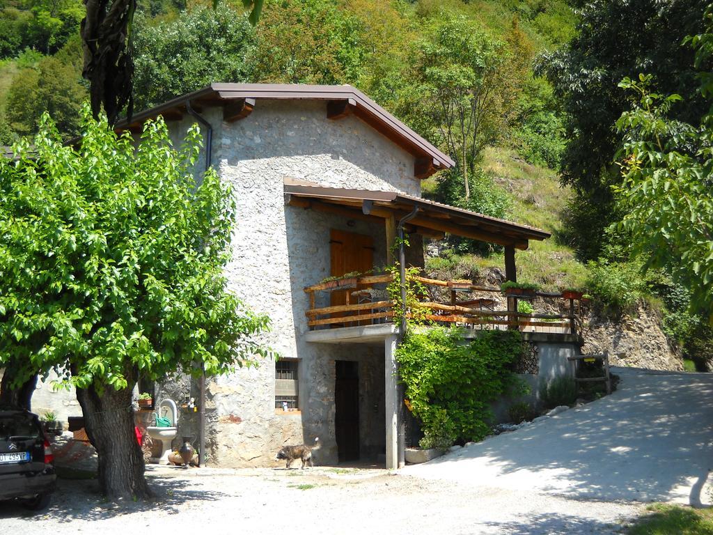Agriturismo Cascina Lert Мароне Екстериор снимка